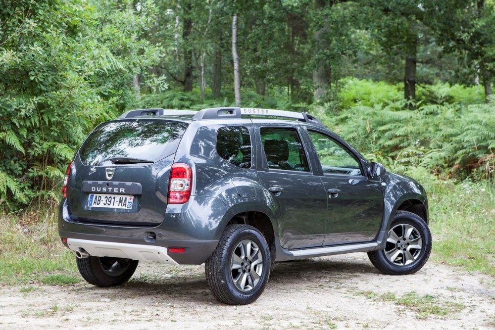 Бампер задний RENAULT DUSTER 10-15 в наличие