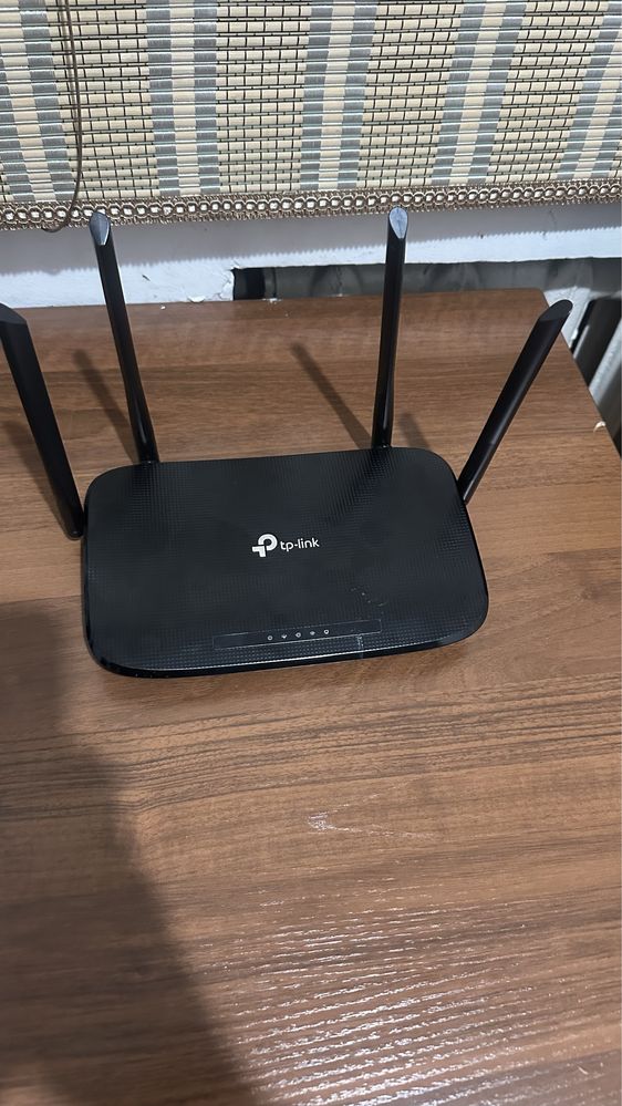 Wi-Fi роутер TP-LINK Archer VR300