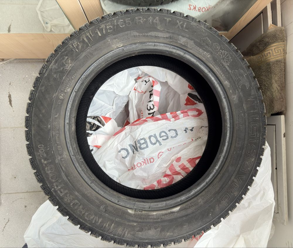 Продам Gisiaved NORD FROST 175/65/R14