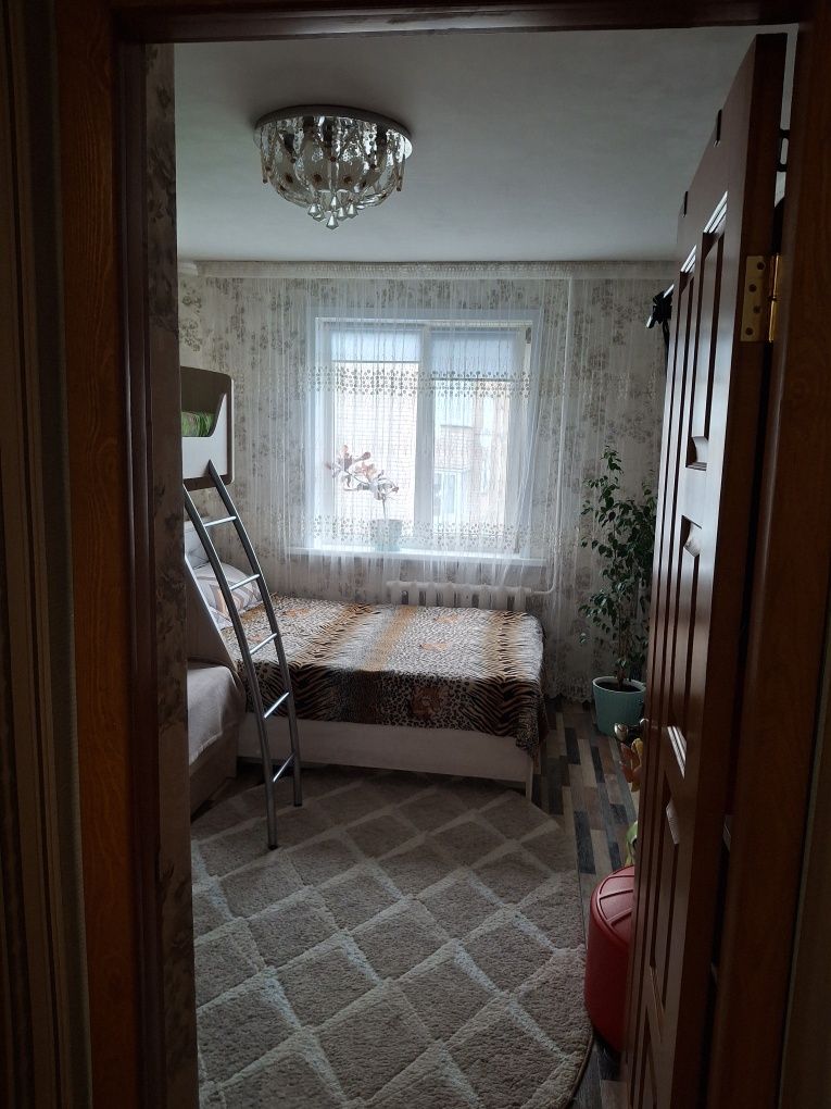 Продам двухкомнатную ленинградку