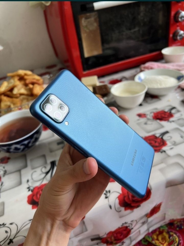 Samsung galaxy a12