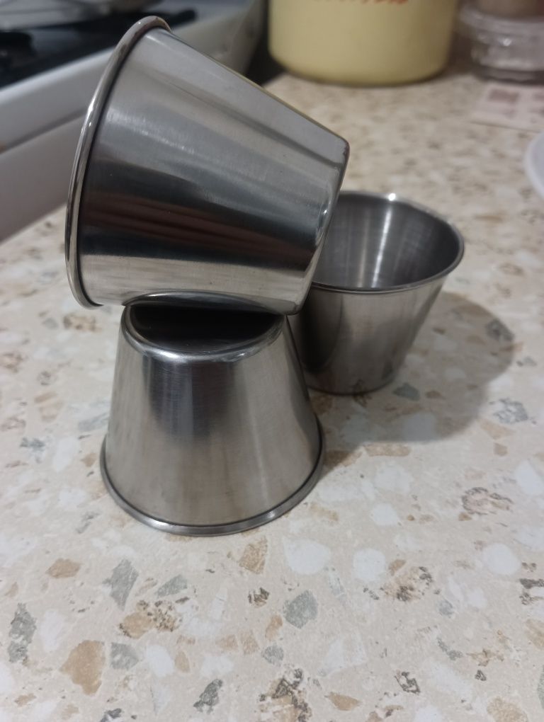 Соусница из пищевой нерж стали.