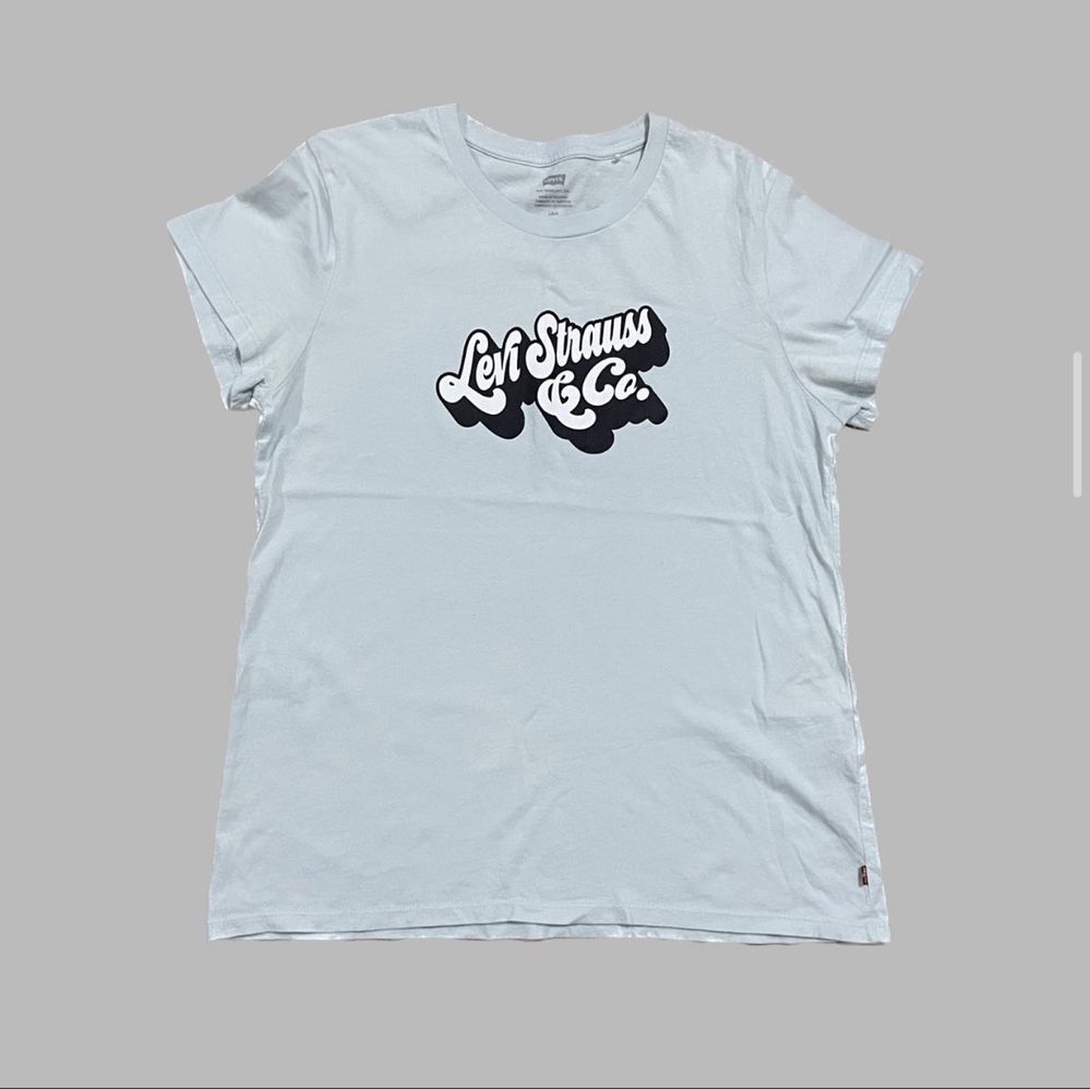 LEVI’S T-Shirt