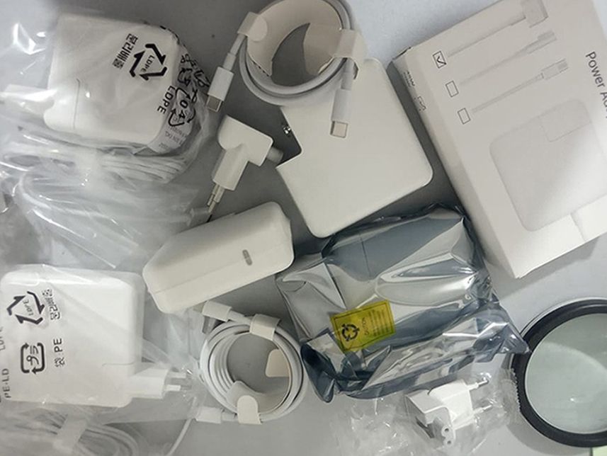 на MacBook 45W (ватт) - зарядка, блок питания