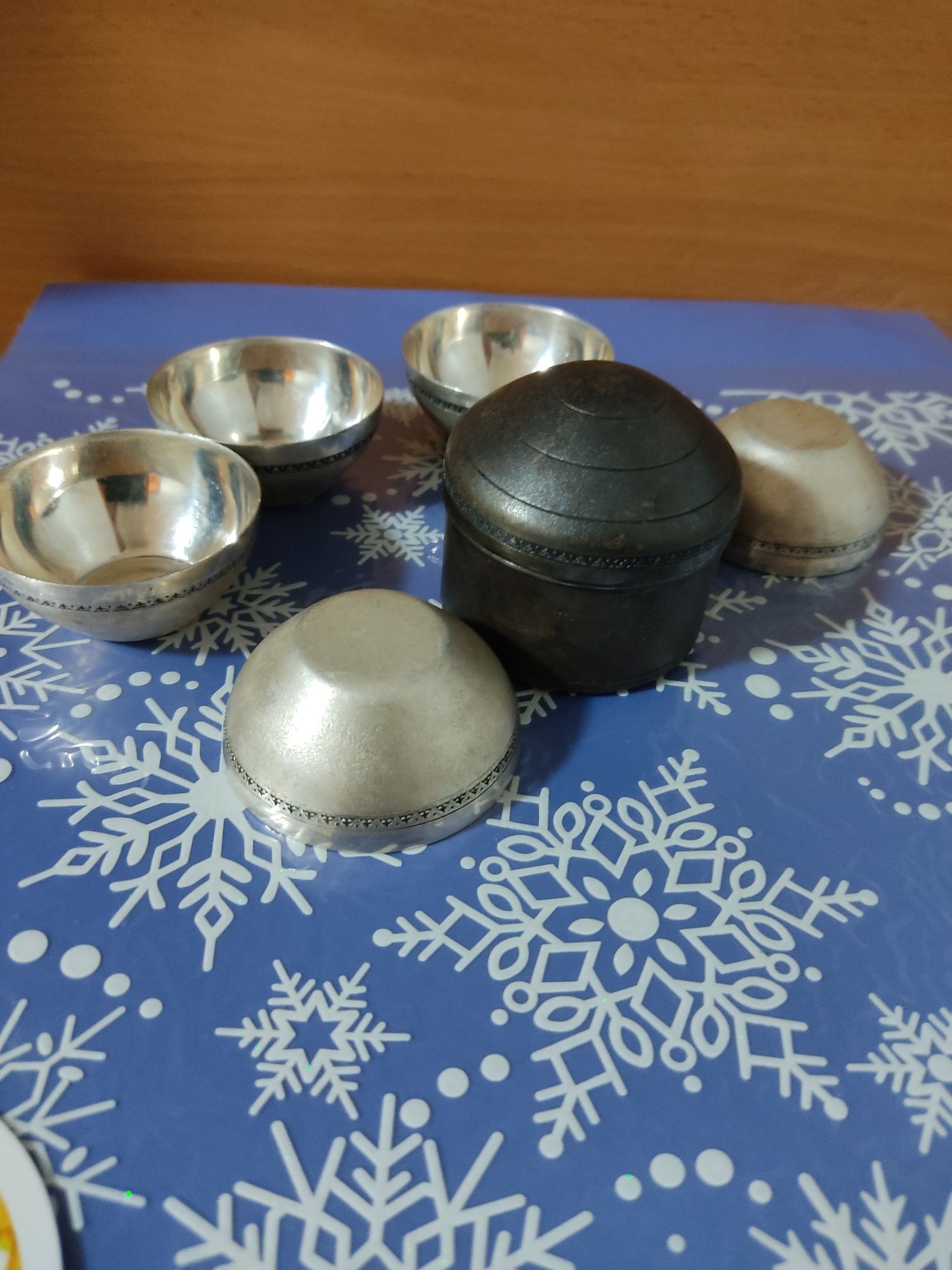 Продам  мельхиоровый набор