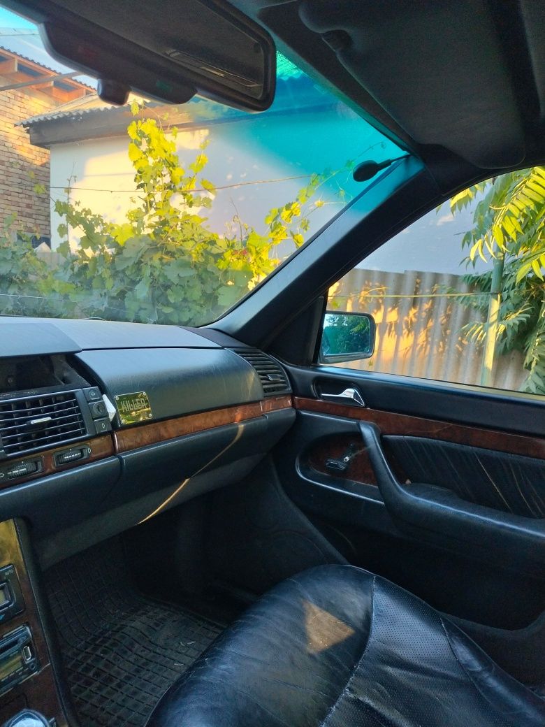 Mersedes-Benz S 320