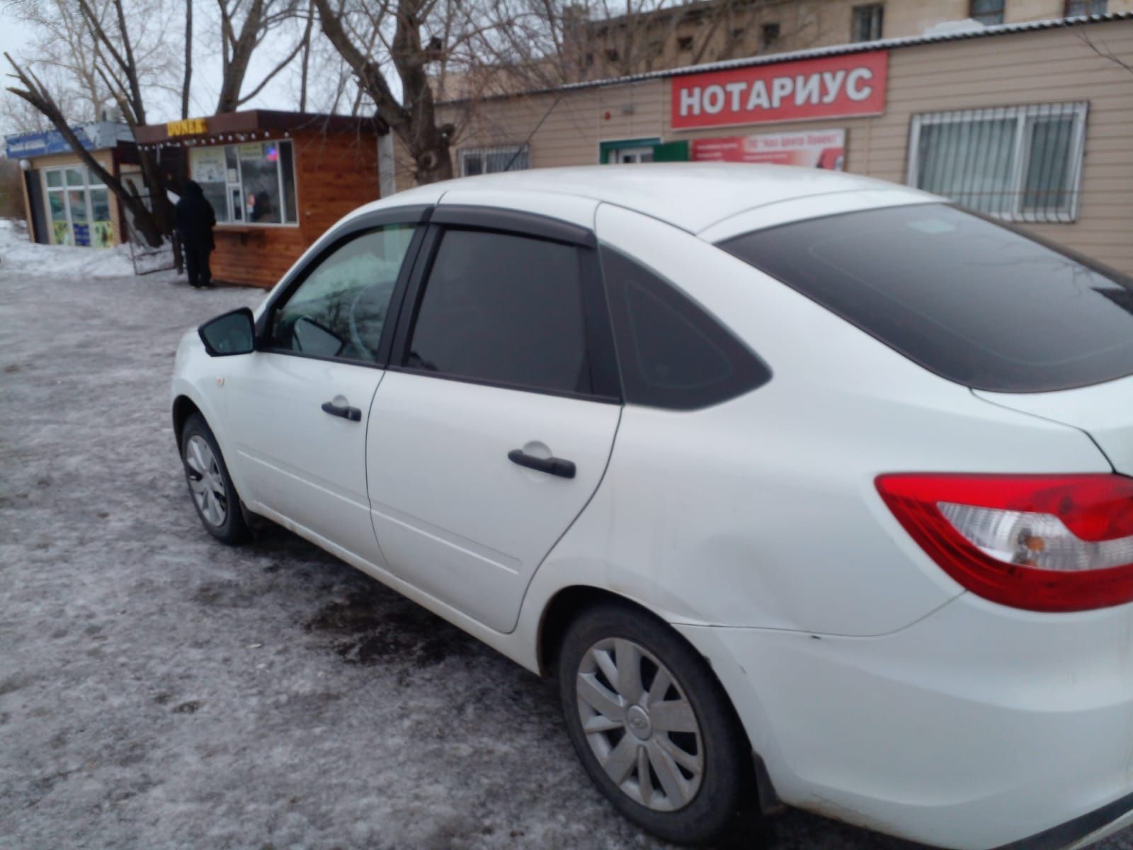 Продам   авто   Лада гранта 4 млн . торгта
