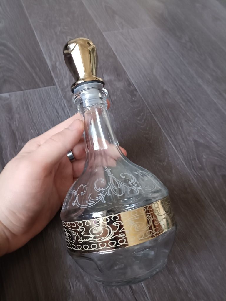 Украшеный графин 0.5