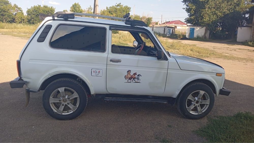 Продам LADA нива 2013