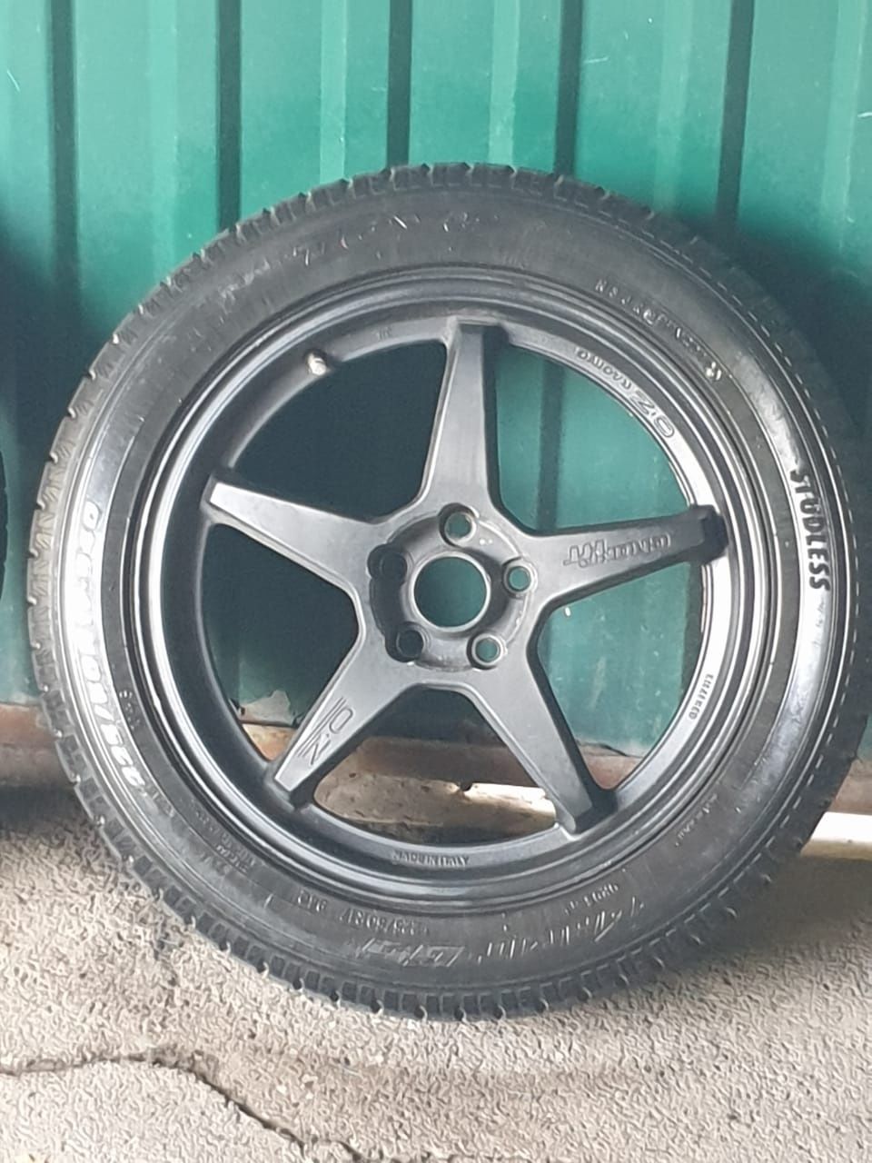 Шины с титановыми дисками  225х60х15