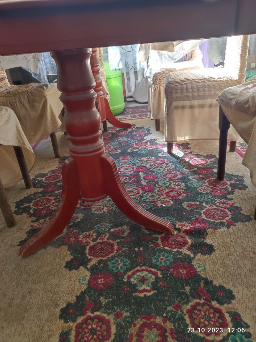 Малазийский стол