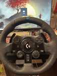 Игровой руль Logitech G923