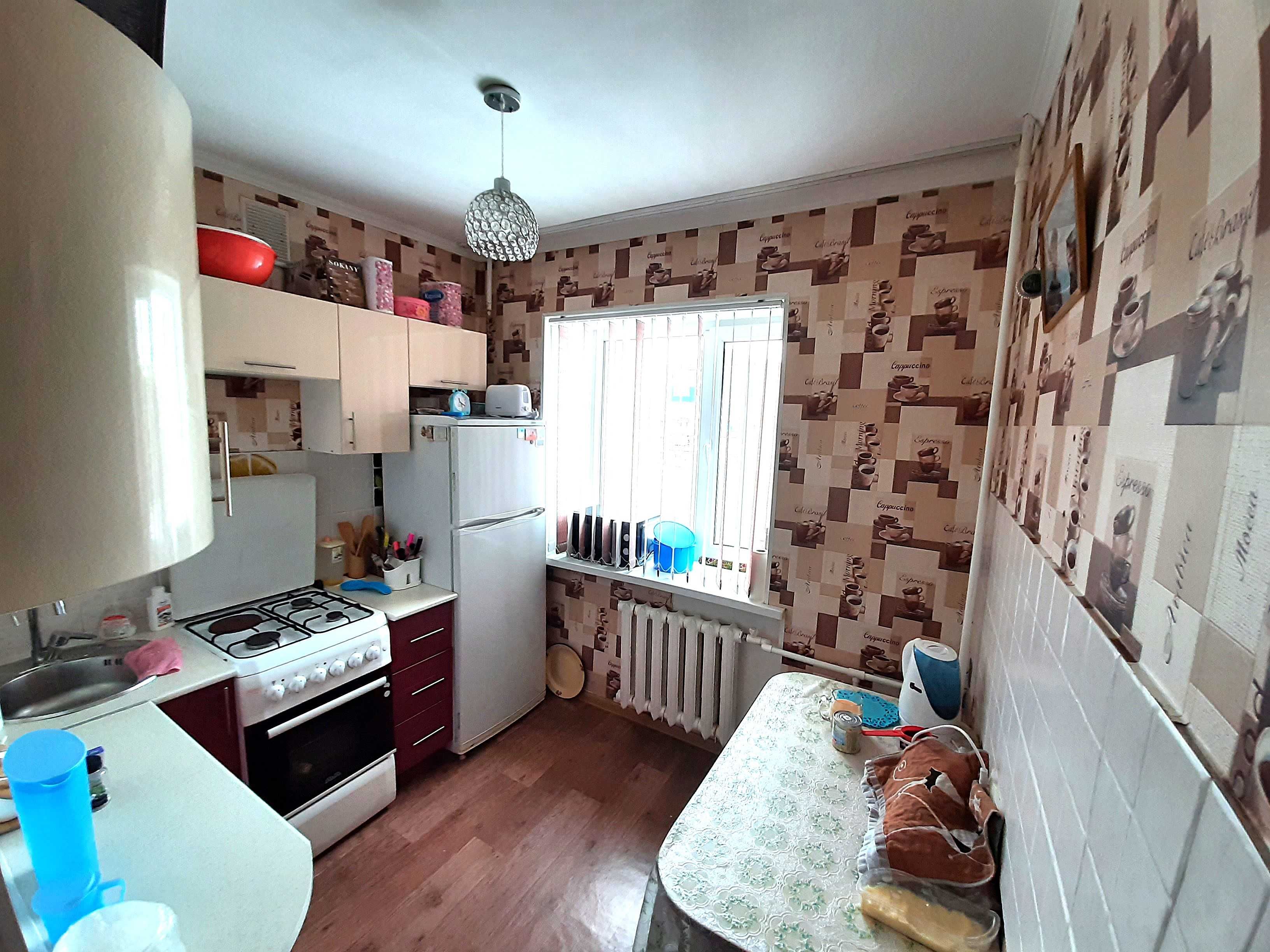 Продам 3-х комн. по Металлургов, 6 мкр.