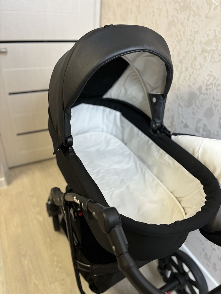 Продам Коляску PITUSO NINO 2 в 1.