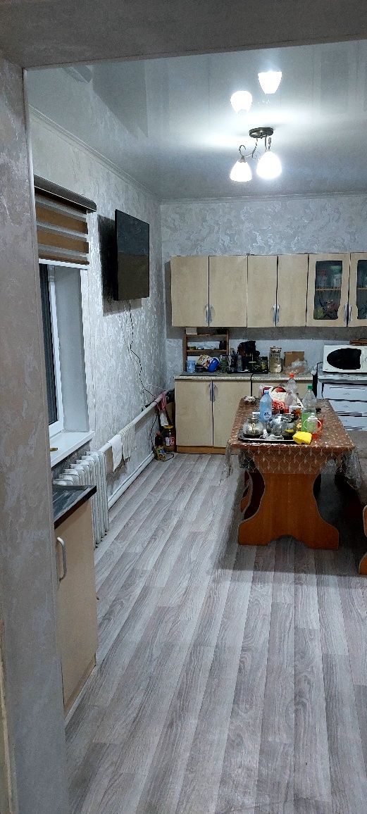 Продаю просторный дом с  большим участком земли