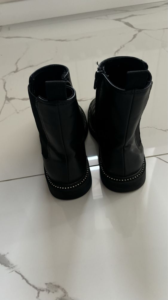 Полусапожки Zara для девочек осенние