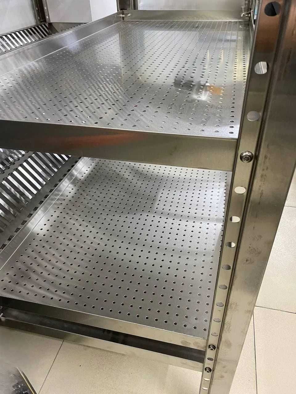 Стеллаж кухонный для чашек и тарелок