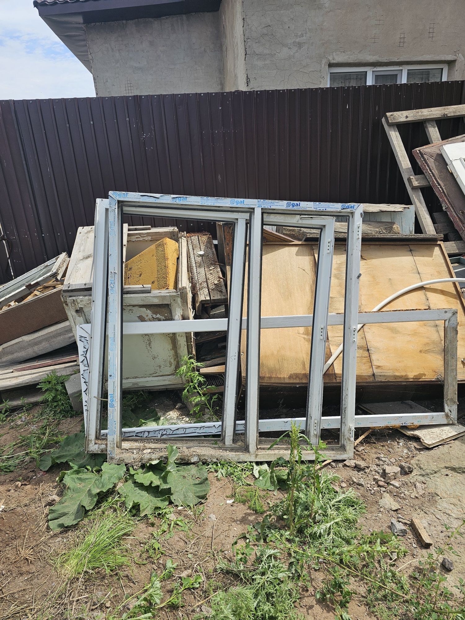 Дрова доски  отдам бесплатно
