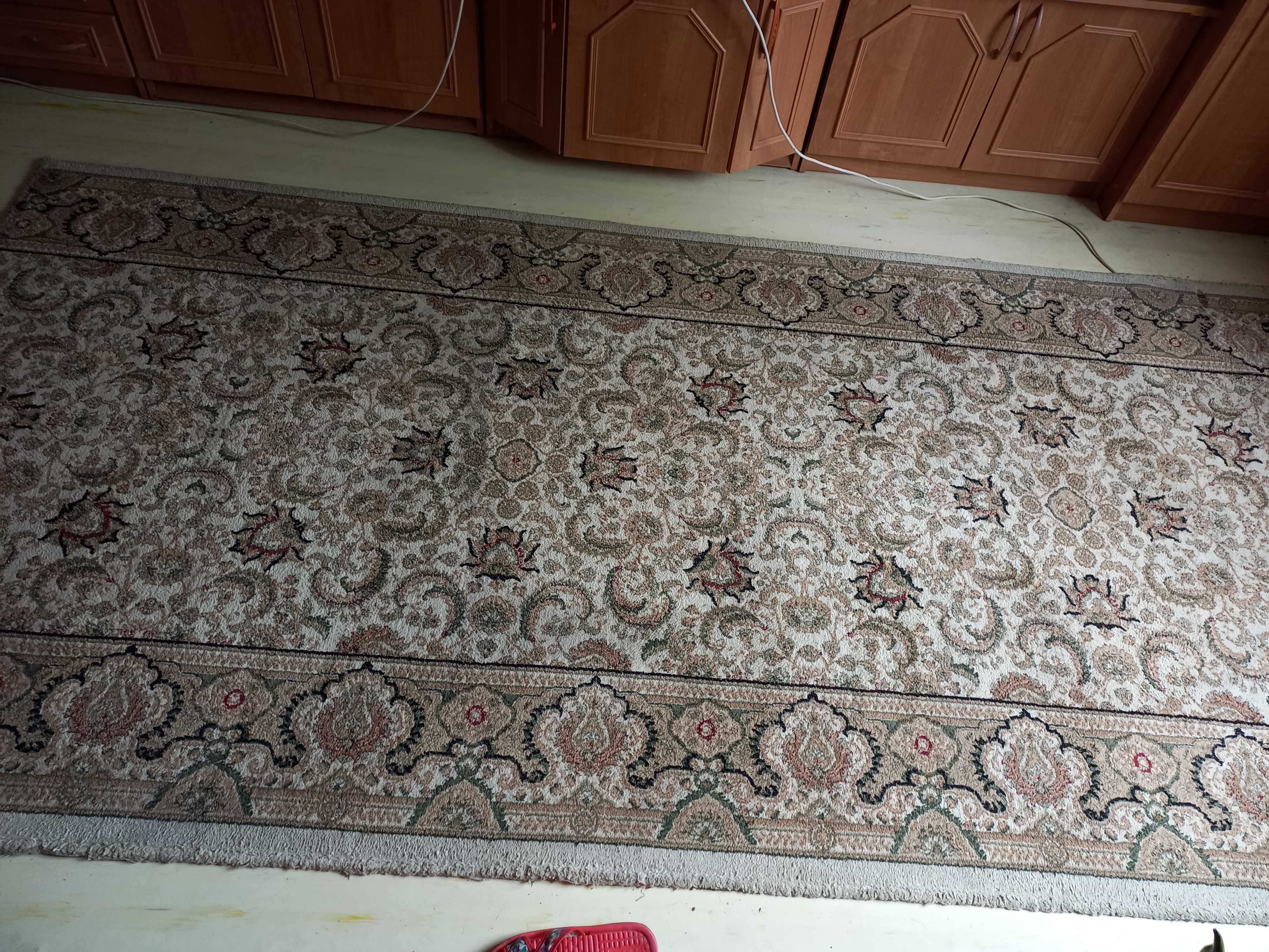 Продам ковровую дорожку 150х295