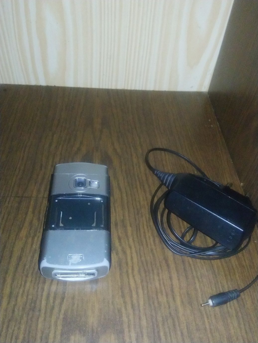 Продам телефон Nokia N70