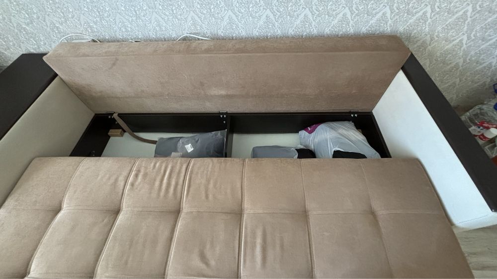 Продам диван Россия