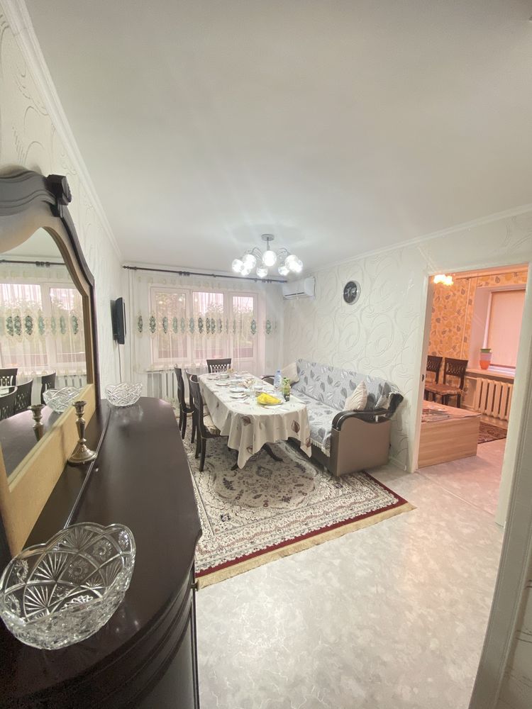 Продам квартиру 3х комнатную азаттык 42а