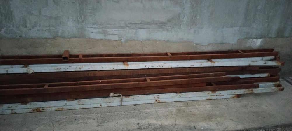 Металические трубы срочно продам