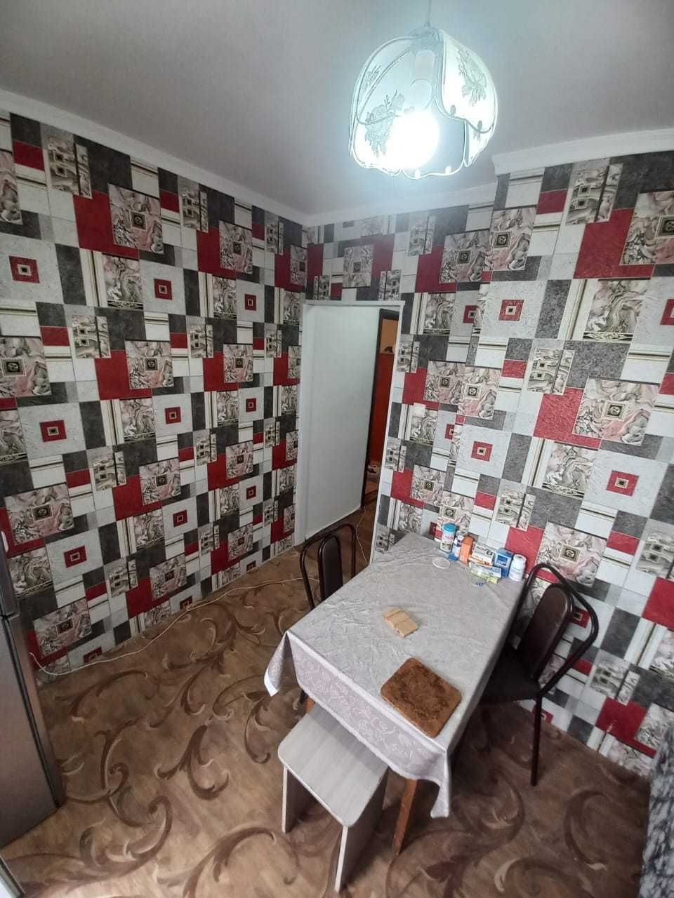 Продаётся 1 ком квартира мкр Строитель
