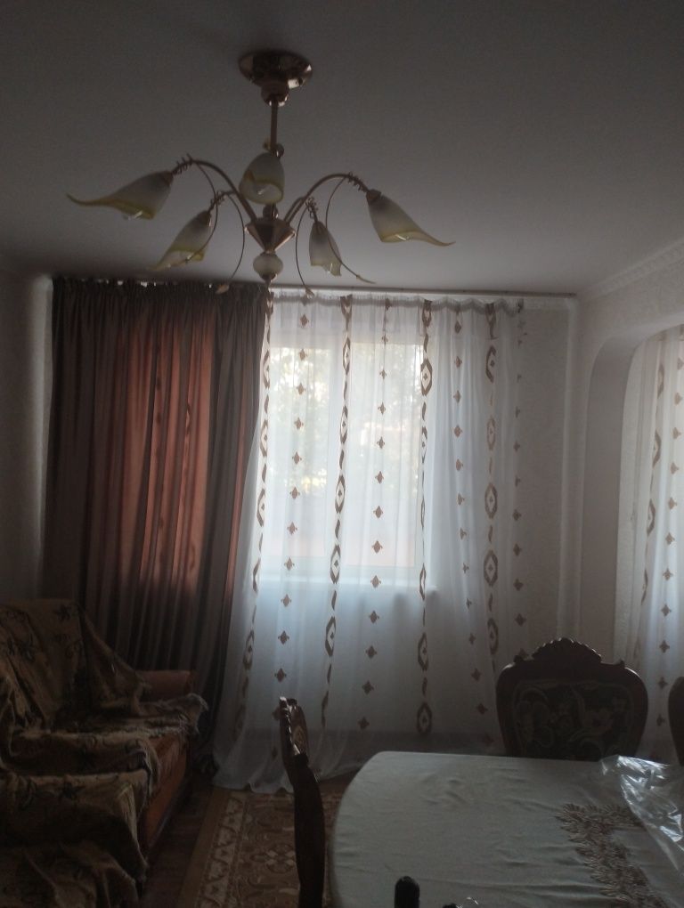 Продам дом в мкр. Самал-2 по улице Малхарова.
