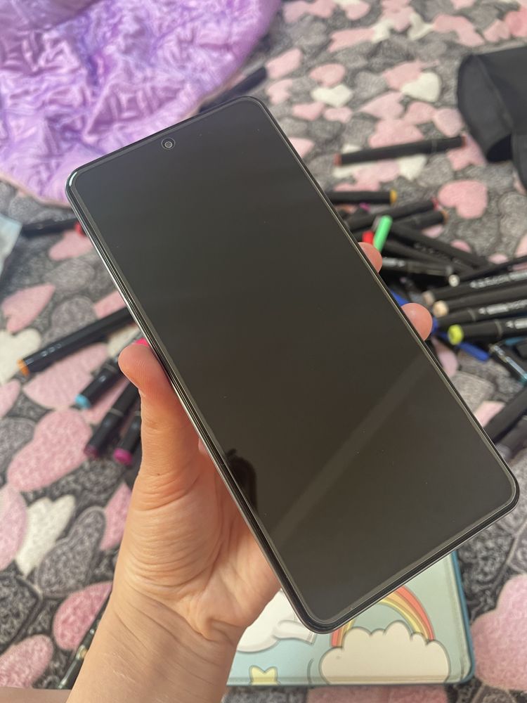Продам Poco F3 оригинальный игровой телефон