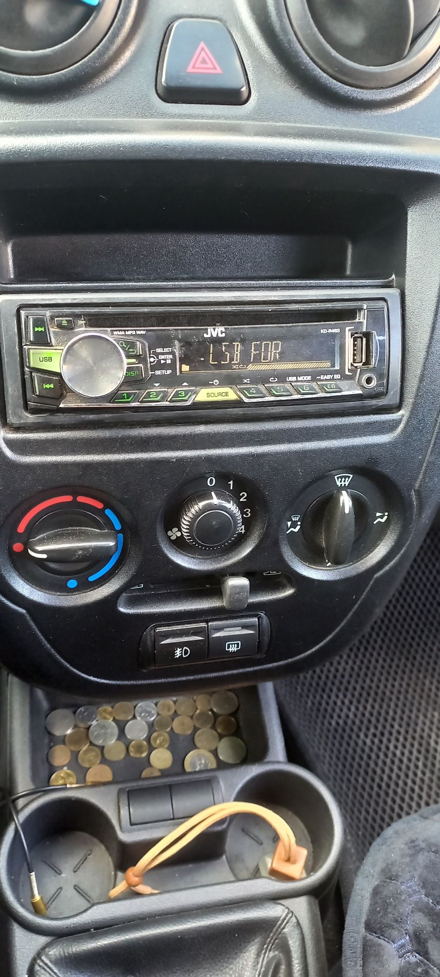 Автомагнитола  JVC
