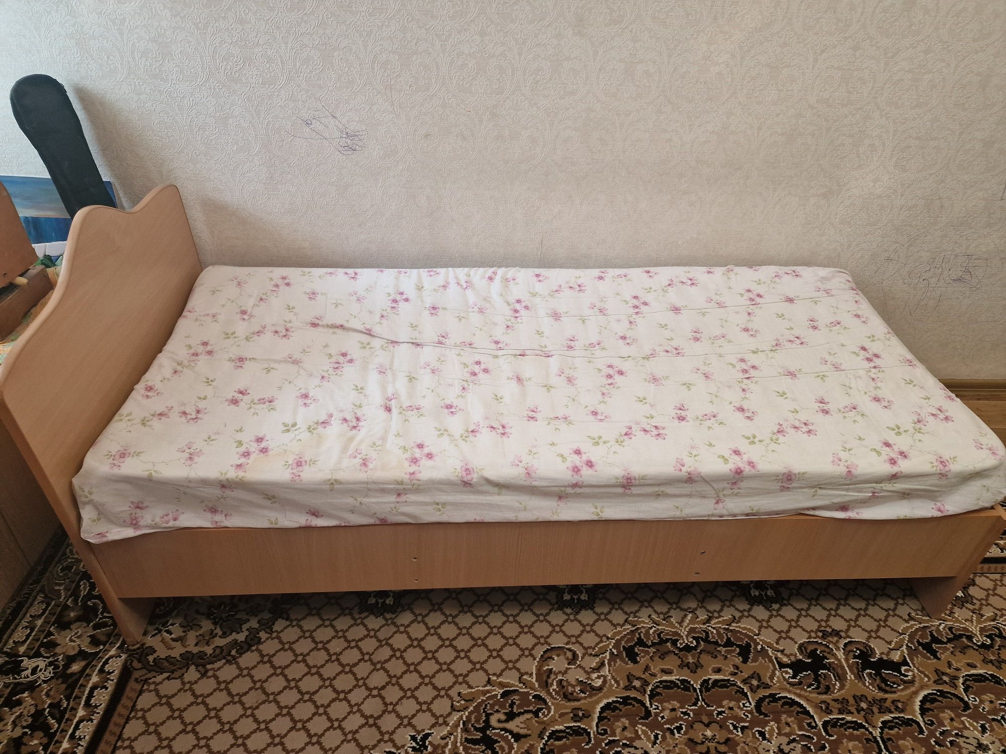Кровати 2шт односпальные