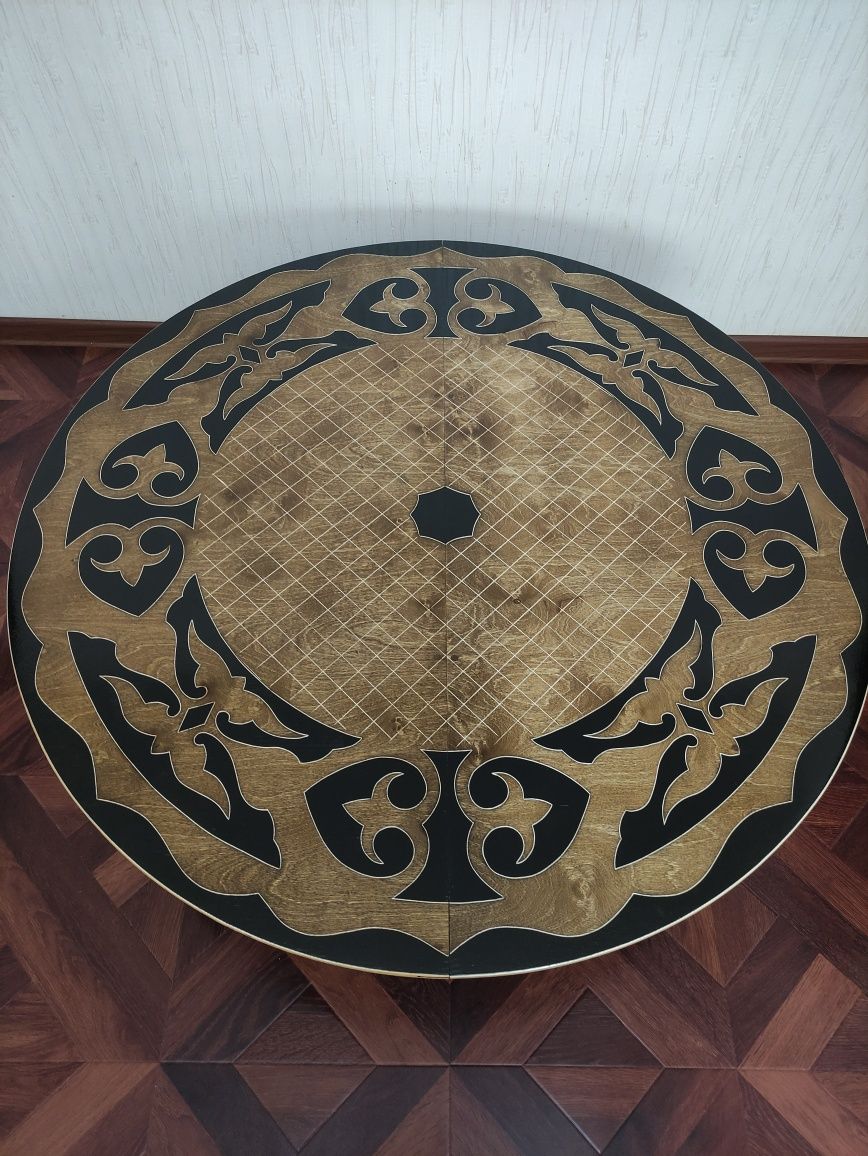 Стол раскладной,круглый.