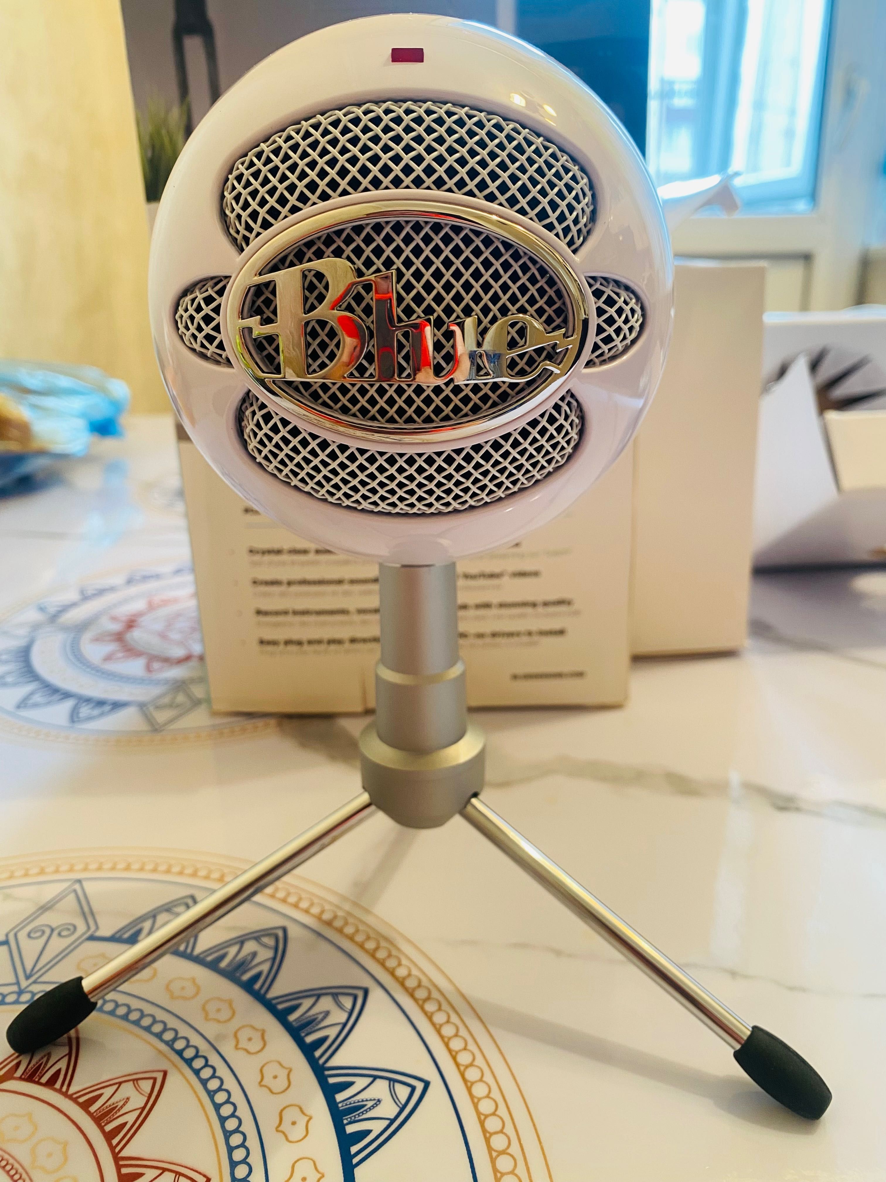 Срочно продам usb микрофон Snowball ice blue