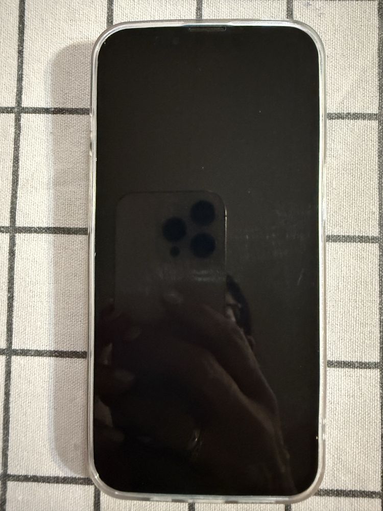 Продам iphone 13