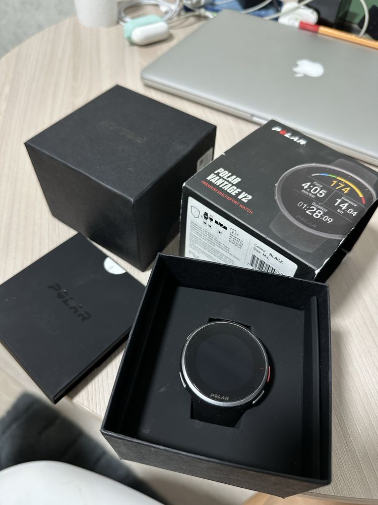 Часы мультиспорт Polar vantage v2. Часы для бега