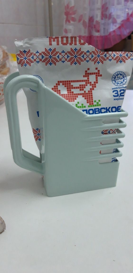 Продаю держатель для молока