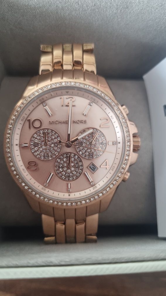 Часы Michael Kors