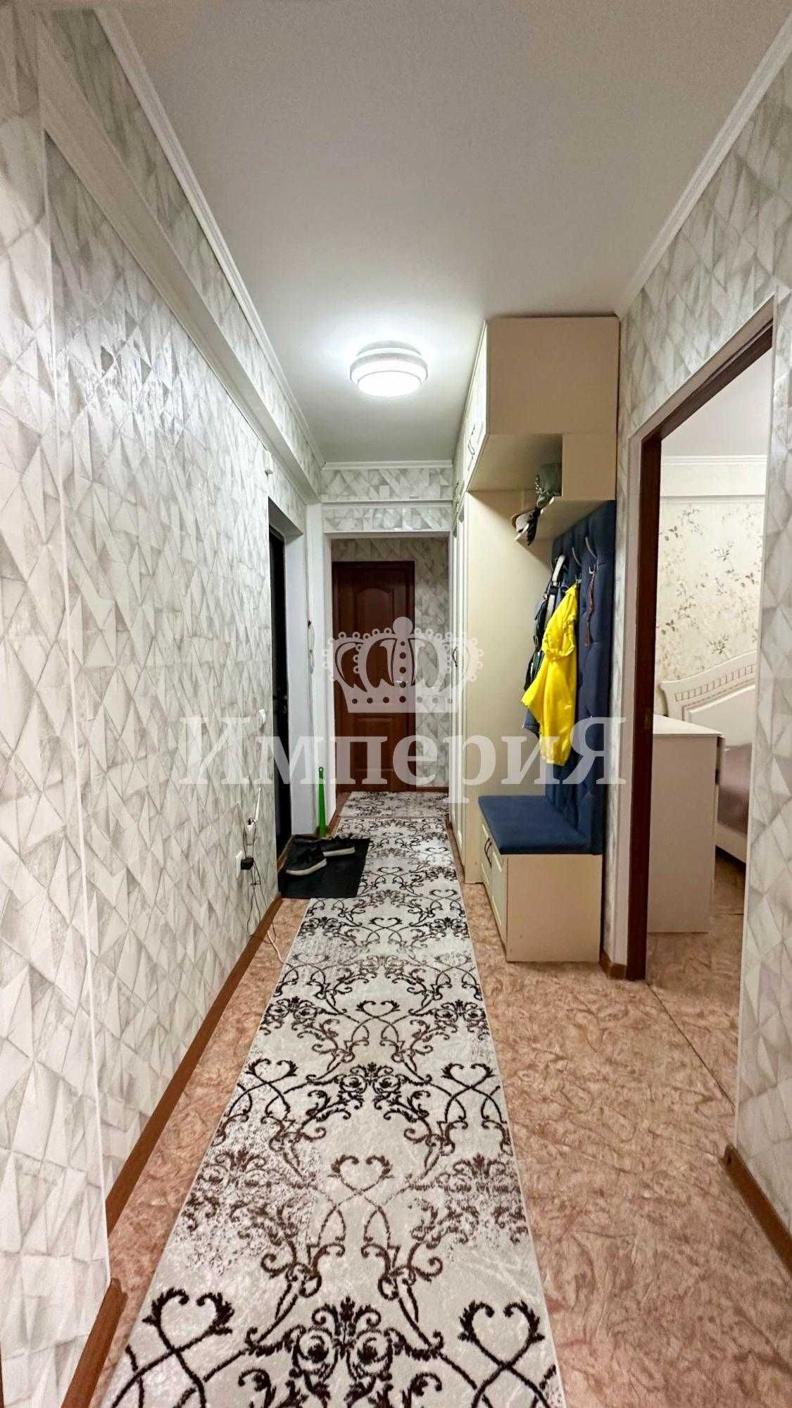 Продам 2 ком 8 мкр Айжан Империя