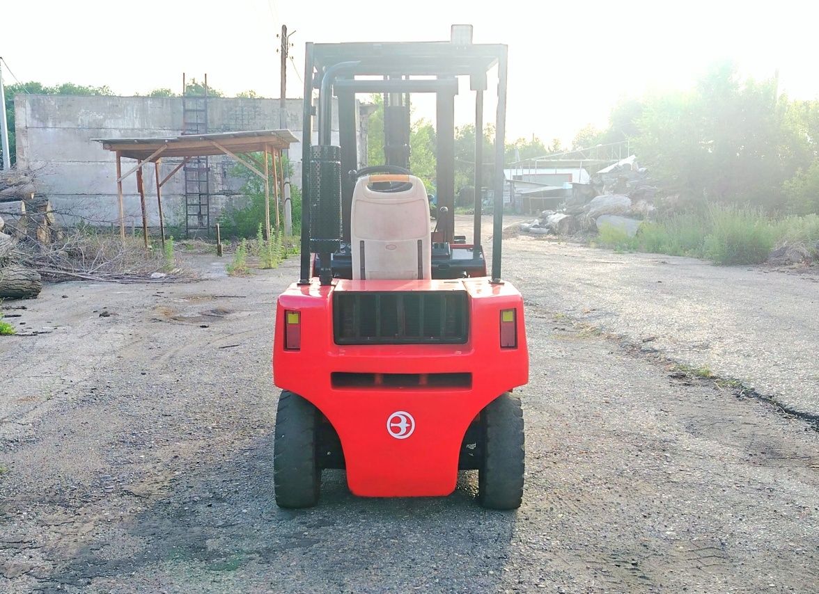 Продам вилочный погрузчик автопогрузчик кара автокара