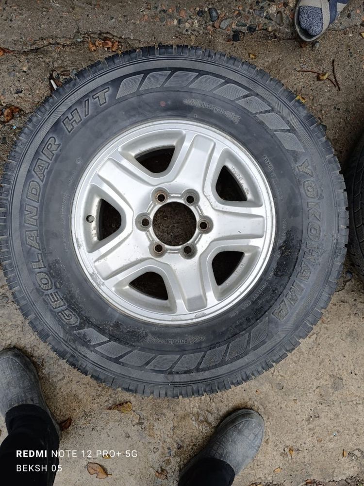 Сатылады 4 дөңгелек дисктармен бірге  размер   275/70R/16