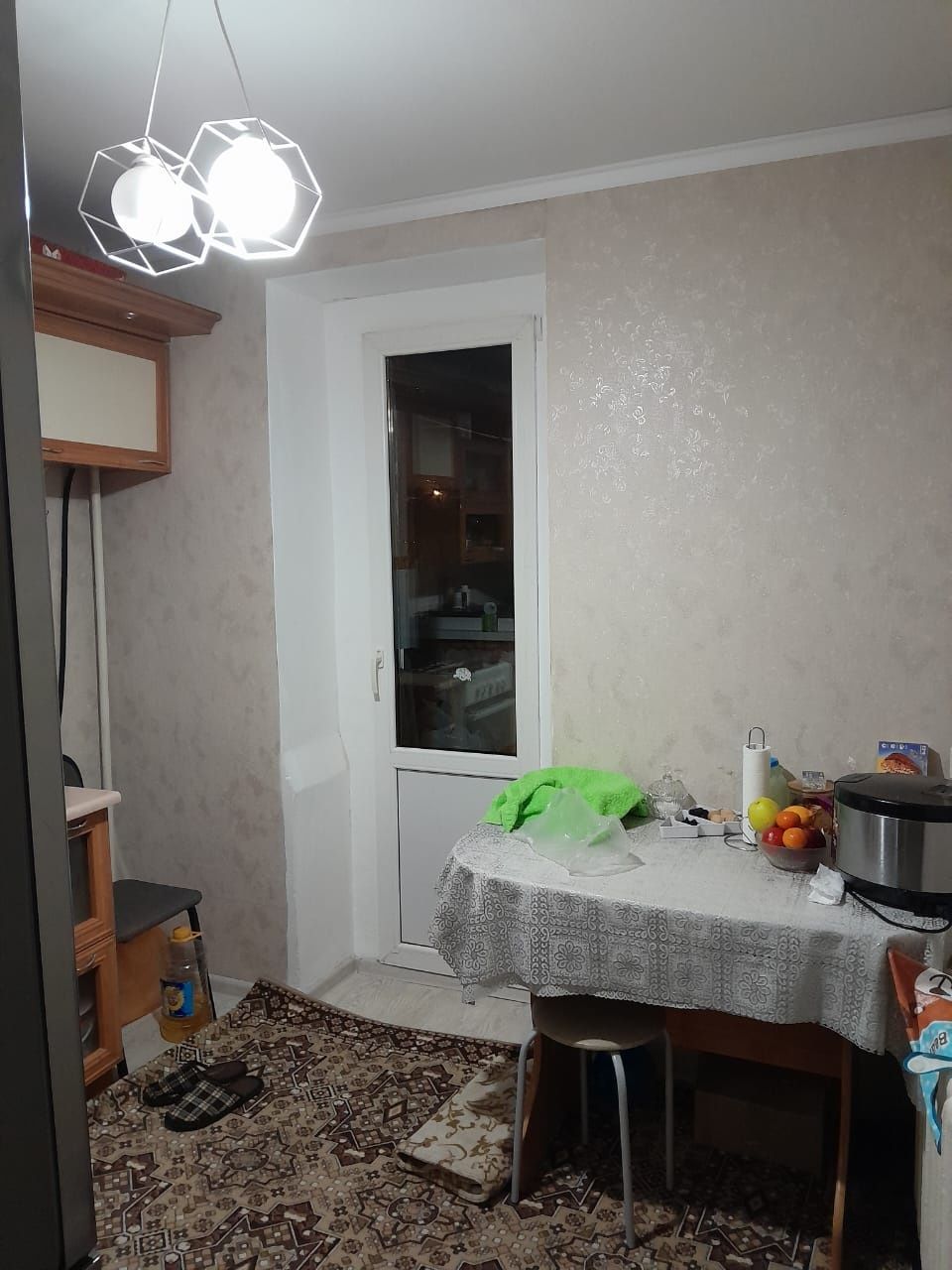 Продам 2 ком 20 мкр новой планировки