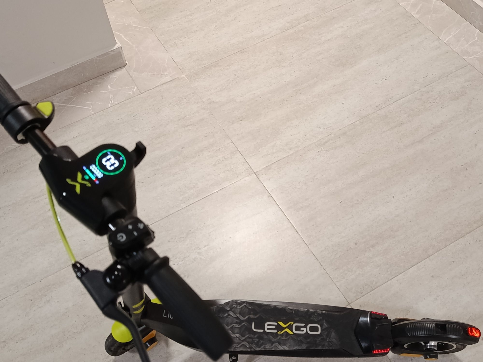 Электросамокат Lexgo L10