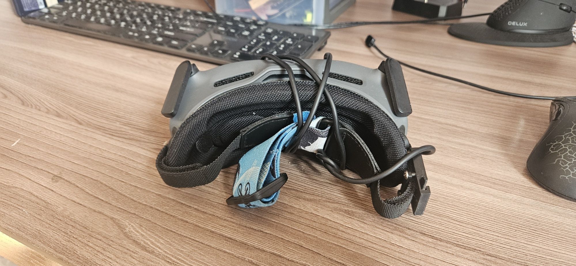 Продам fpv очки DJI googles 2.