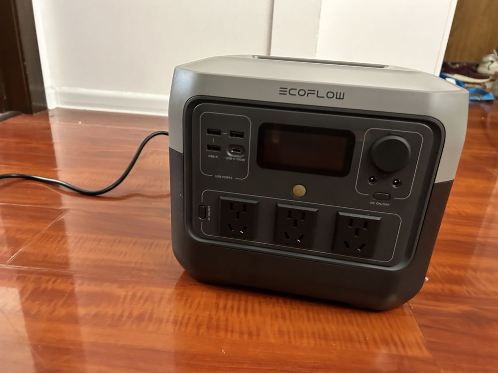 Продам новый портативное зарядное станция ecoflow river pro 2 срочно