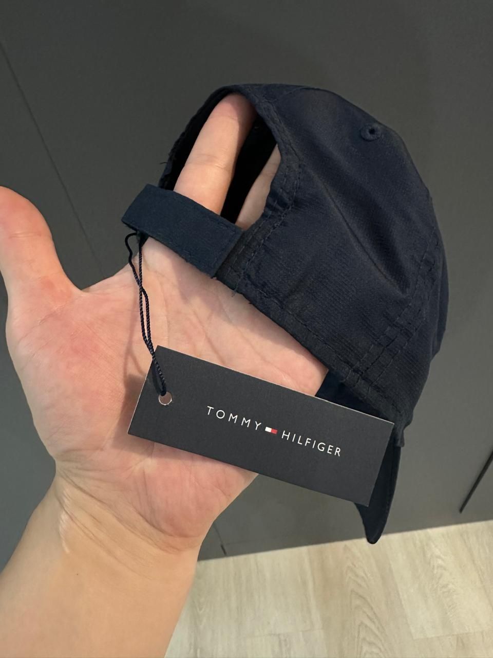 Продам новую кепку Т.Н