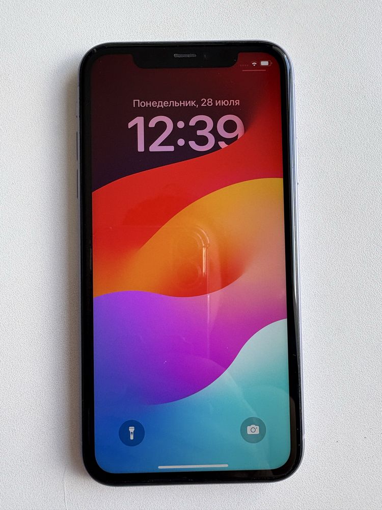 IPhone 11, 64 Гб, идеальное состояние.