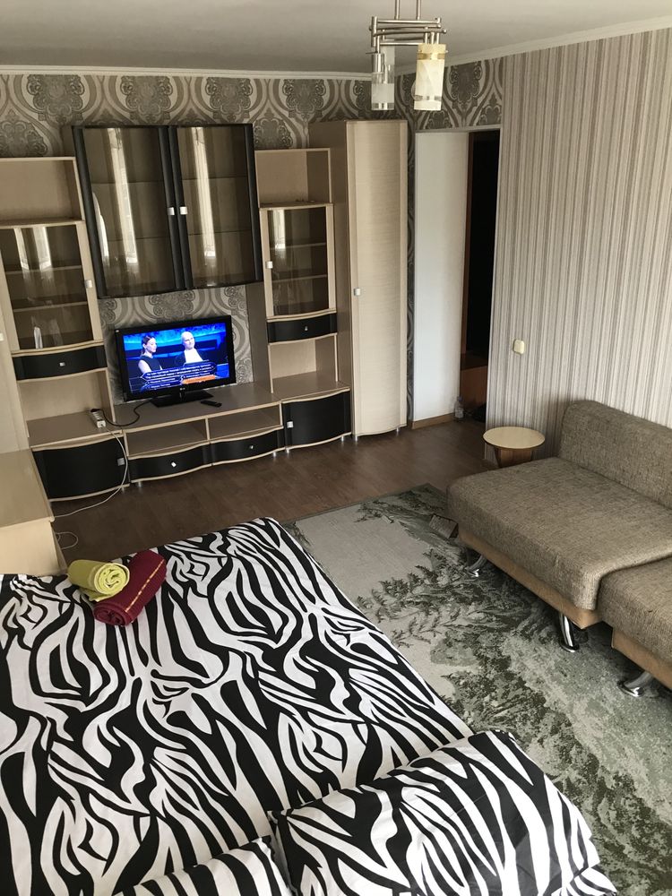 По ЧАСАМ 2ч-3000 район маг Дастан Аблайхана-Мусрепова, 7 поликл.