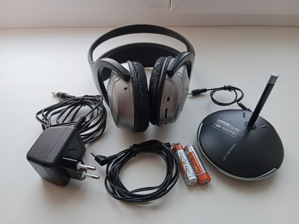 Продам стерео наушники THOMPSON WHP 440