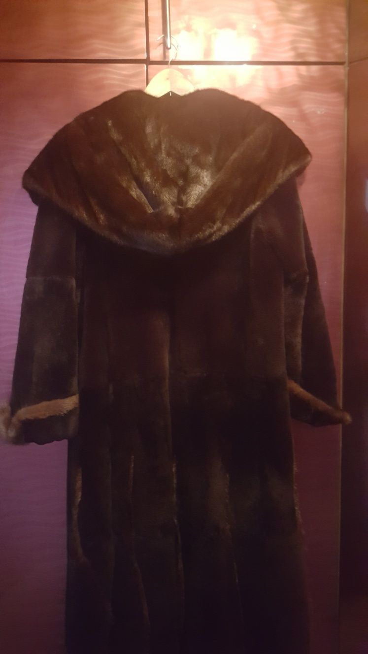Продам шубу бобр